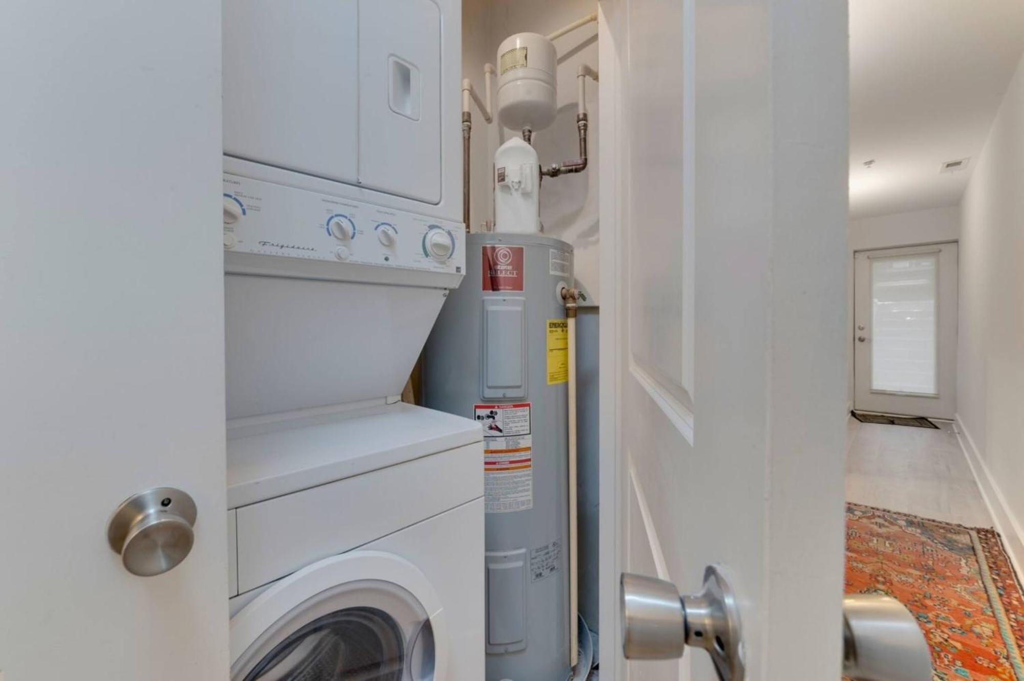 ワシントンLuxe 2Bd2Ba Townhouse In Hip Area - Near Metroアパートメント エクステリア 写真