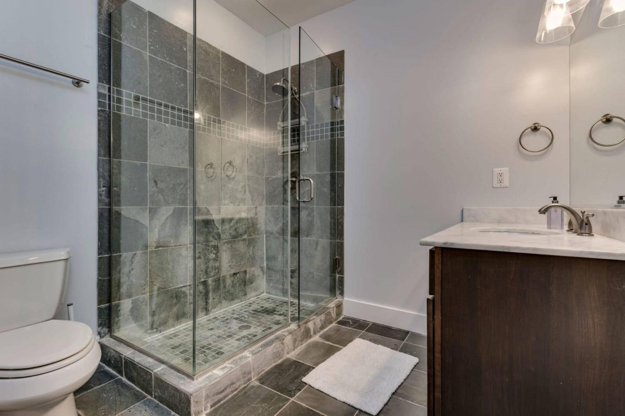 ワシントンLuxe 2Bd2Ba Townhouse In Hip Area - Near Metroアパートメント エクステリア 写真