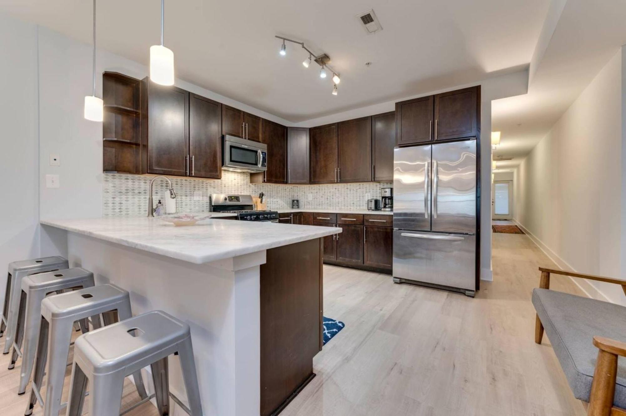 ワシントンLuxe 2Bd2Ba Townhouse In Hip Area - Near Metroアパートメント エクステリア 写真